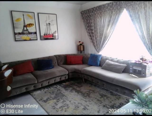 3 BEDROOM TOWNHOUSE FOR SALE IN CHANTELLE